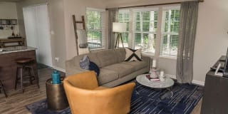 Fairlane Woods Apartments Gallery 3