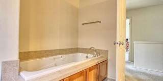 16890 Northwest Milcliff Street Gallery 14