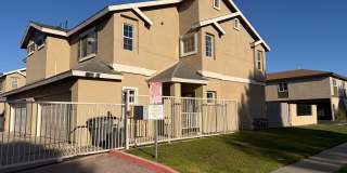 Spacious 3 bedroom w/ attached 2 Car Garage For Rent! Gallery 1