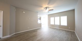 1117 Lakeway Crossing Dr Gallery 7