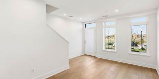 Reservoir District Townhome | 3 Bed + Den | 3.5 Bath | 1,800 Sf | Large Private Rooftop Deck & Balcony | 1 Car Garage Gallery 1