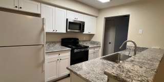Updated South Natomas Condo Gallery 1