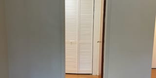 5424 Fifth Avenue Gallery 162