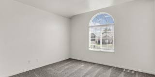 Spacious 5 Bed Kaysville Home with 3-Car Garage Gallery 23