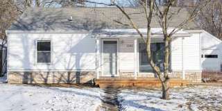 1105 East St. Andrews House Gallery 1