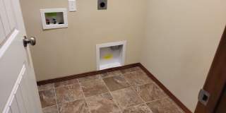 Beautiful home for rent in The Radiant Lake Estates! Gallery 12