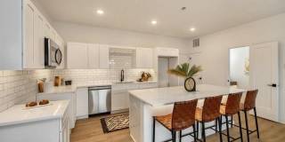 6501 Hickman Road Gallery 1