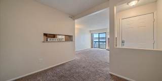 1 Bedroom Condo in Aurora Gallery 7