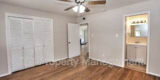 6565 S. Land Park Drive Gallery 37