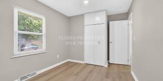 Modern Finishes & Hardwood Floors – 4BR Columbus Gem Gallery 24