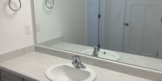 Short term lease available flexible end date Gallery 18