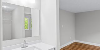 7921 TYSON OAKS Circle Gallery 29