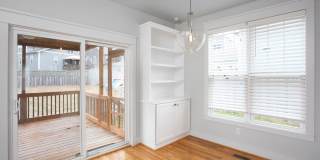 Downtown Durham Oasis! - Three Bedroom Home With Truly Unique Entire Top Floor Primary Suite Gallery 7