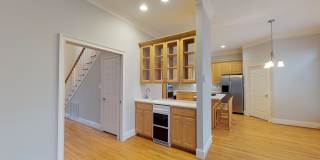 Stunning Brick Home in Cotswold in Quiet cul-de-sac Gallery 5