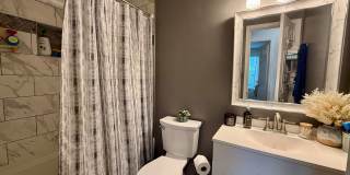 Beutifully updated 4 bed 2.5 bath home with large yard! Gallery 17