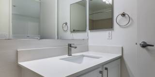 The Docks at Redmond Lakeview Gallery 30