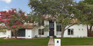 4423 Black Walnut Woods Gallery 1