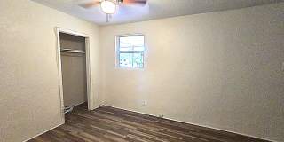Clean 3 bedroom block home in Daytona! Gallery 15