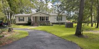 Immaculate 4BR Mobile Home in the heart of Knightsville for a mid October move! Gallery 1