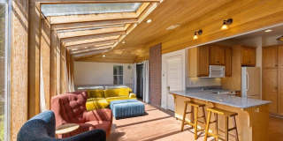 924 East 9th Avenue Gallery 1