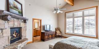 Luxury Townhome at The Cove at Eagle Mountain in Park Meadows Gallery 18