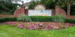 174 Tulip Lane Gallery 1