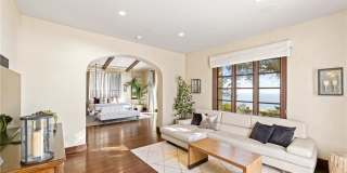 16 Shore Walk Gallery 21