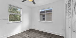 1541 NW 1st Ct Gallery 11