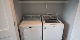 Modern 2 bed/2.5 bath Central Austin Home Gallery 17