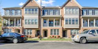 Spacious 3 Bedroom 3.5 Bathroom Townhome in Newport News Spacious 3 Bedroom 3.5 Bathroom Townhome in Newport News Gallery 1