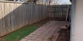 Remodeled 3 Bedroom near Moore Gallery 43