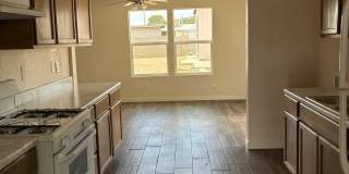 3900 McConnell Gallery 8