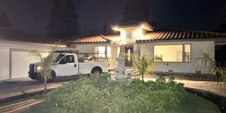 5209 Olive Drive Gallery 1