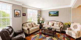 25565 America Square Gallery 3