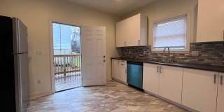 Updated 5BR 3bath house with off street parking! Gallery 15
