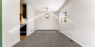 Beautiful Home with Fenced Back Yard and Cozy Fireplace Gallery 6