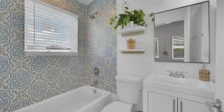 640 NE 17th Way Gallery 19