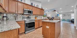Gorgeous 4 bedroom pool house for rent w/ deeded beach access + pool & yard service included in the rent! Gallery 20