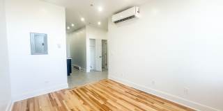 207 Bank Street Gallery 4