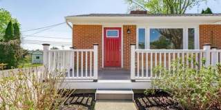 105 MEADOW Road Gallery 2