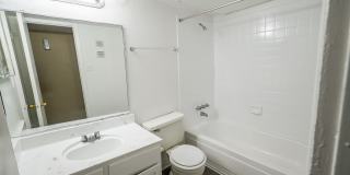 Retreat at Rosslyn Gallery 13