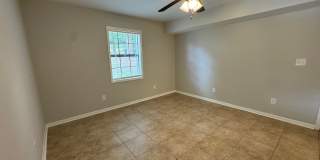 Excellent Location! 3 Bed 2.5 Bath Townhouse! Excellent Location! 3 Bed 2.5 Bath Townhouse! Gallery 4