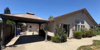 Three Bedroom Galt Home! Gallery 26