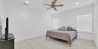 Fully Furnished & Move-In Ready! Gallery 18