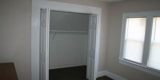 728 Frances Street Gallery 12