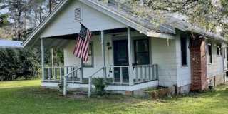 Cute 2 bedroom house Gallery 1