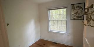 1111 Ridgewood Lane Gallery 4
