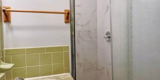 nice renovated 4 Bed 3 Bath Gallery 15