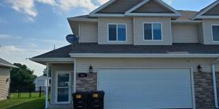 $2700 - 3 Bed 2.5 Bath Townhome in Sergeant Bluff Gallery 1