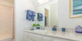 R.C. Briarwood Apartment Homes Gallery 20